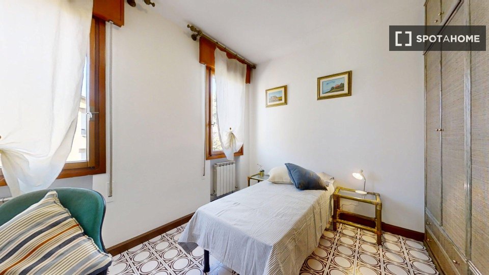 Double room Padua, 3 beds — photo 8