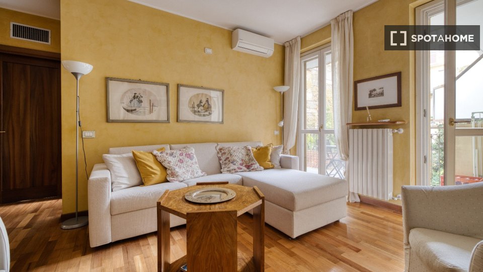 Apartment Milan, 2 beds, 92m² — photo 2