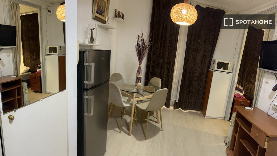 Apartment mono Barcelona, 25m² — photo 21