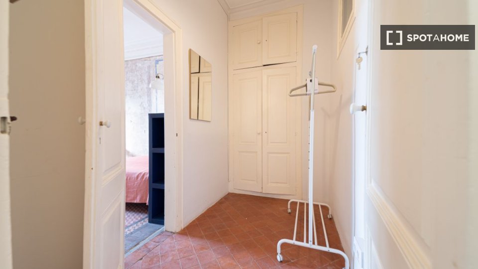Double room Barcelona, 8 beds, 210m² — photo 19