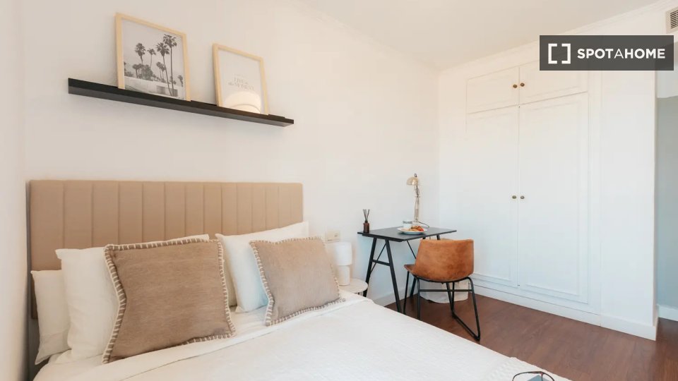Double room Valencia, 6 beds — photo 11