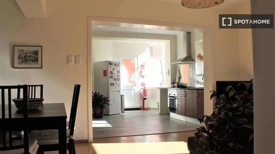Apartment Lisbon, 2 beds — photo 8