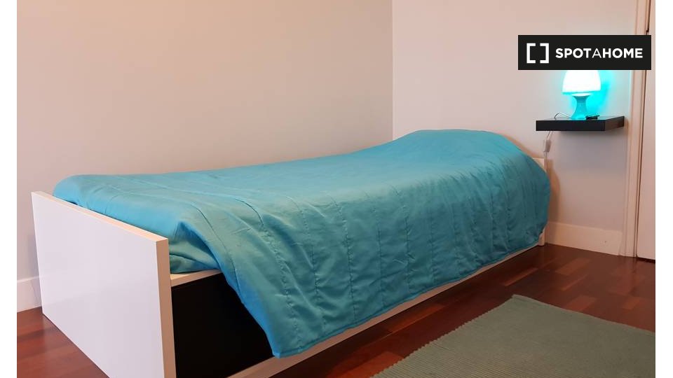 Double room Lisbon, 4 beds, 160m² — photo 19