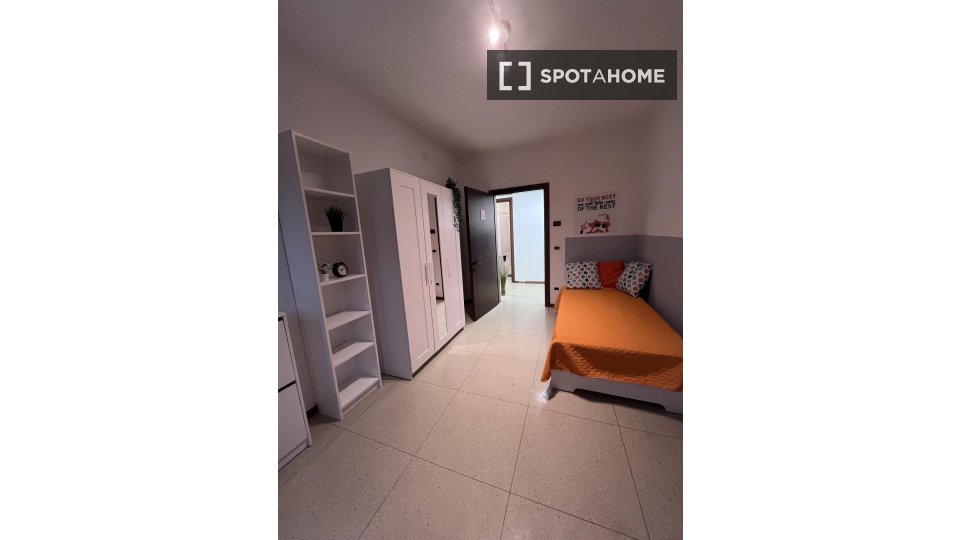 Double room Trento, 13 beds — photo 11