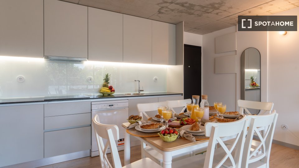 Apartment Porto, 2 beds, 80m² — photo 16