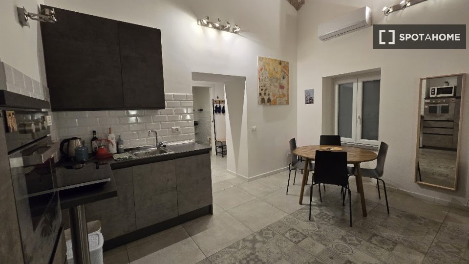 Apartment Rome, 1 bed — photo 5