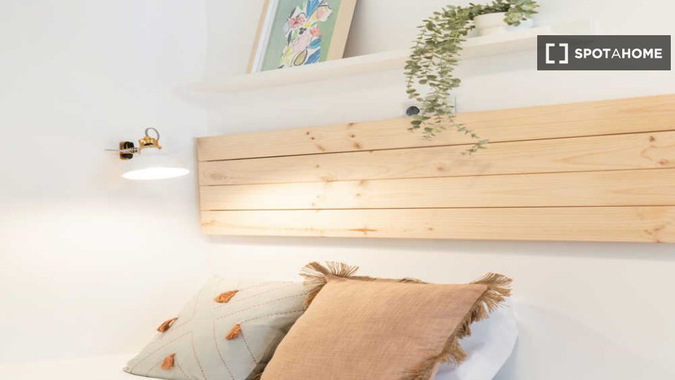 Double room Madrid, 7 beds — photo 32