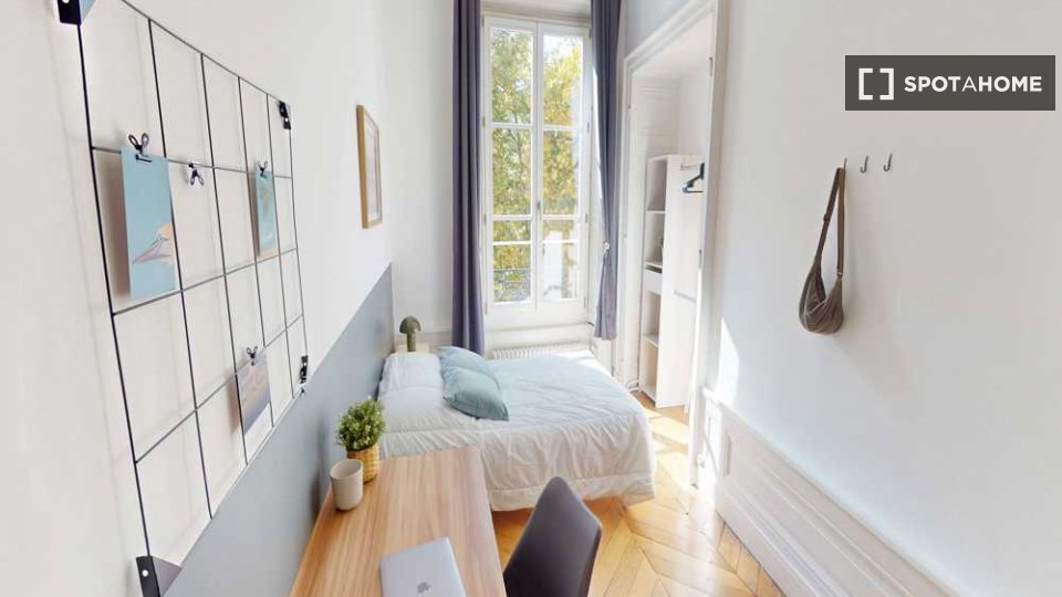 Double room Lyon, 7 beds, 240m² — photo 3