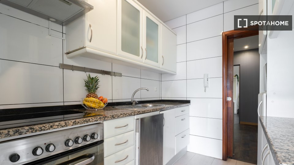 Double room Porto, 5 beds — photo 11