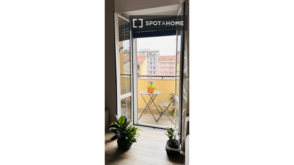 Apartment Milan, 1 bed, 55m² — photo 1