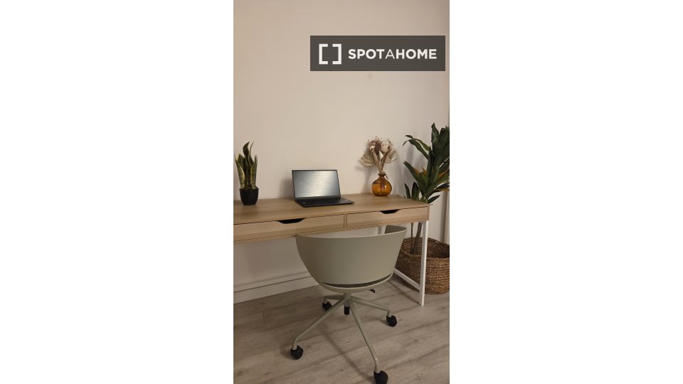 Double room Barcelona, 6 beds, 180m² — photo 12
