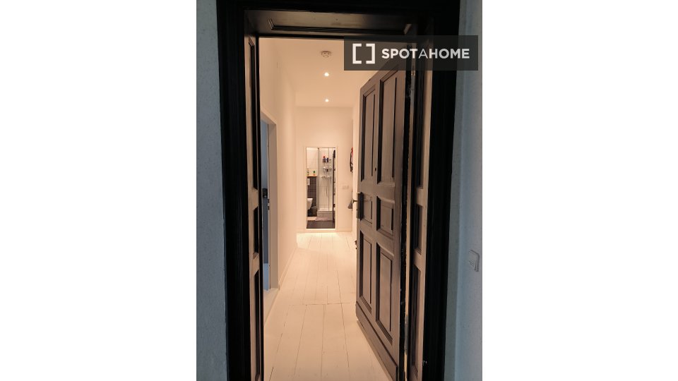 Apartment Berlin, 2 beds, 48m² — photo 10