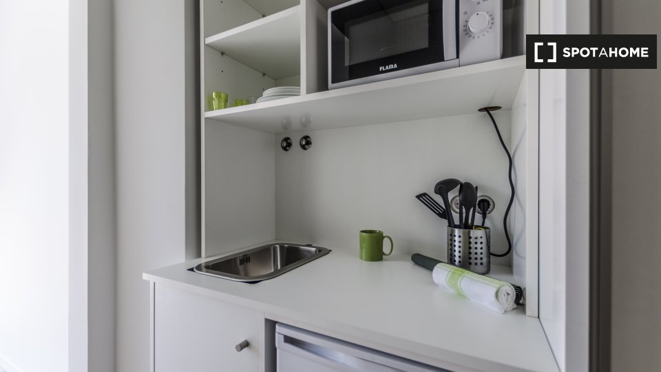 Apartment mono Lisbon, 16m² — photo 4