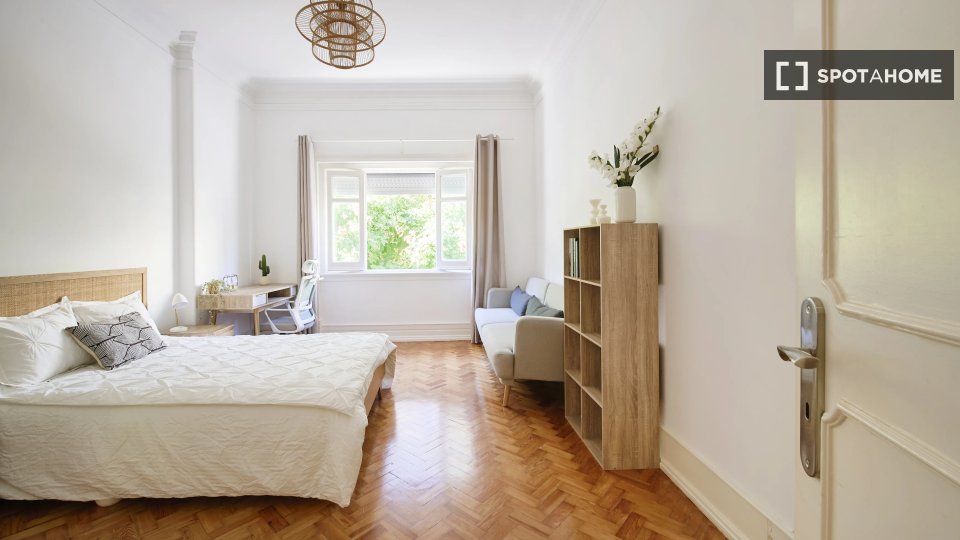 Double room Lisbon, 10 beds — photo 10