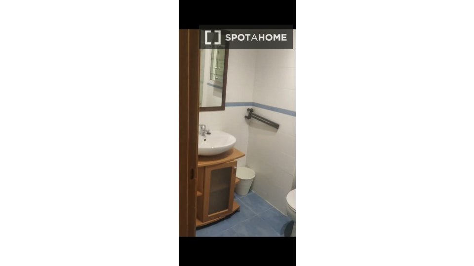Double room Madrid, 4 beds — photo 5