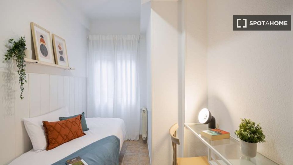 Double room Madrid, 25 beds — photo 2