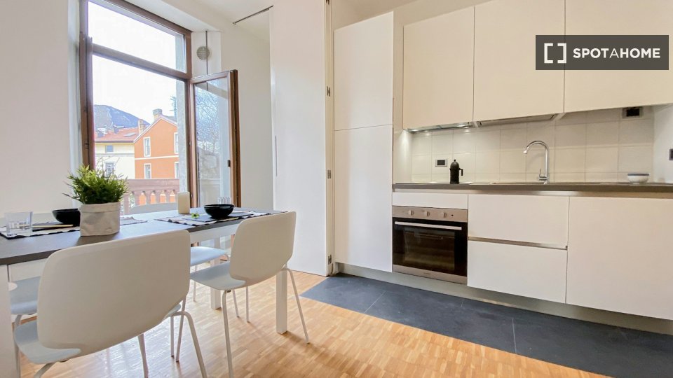 Double room Trento, 3 beds — photo 4