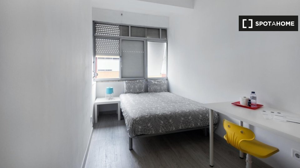 Double room Lisbon, 9 beds — photo 2