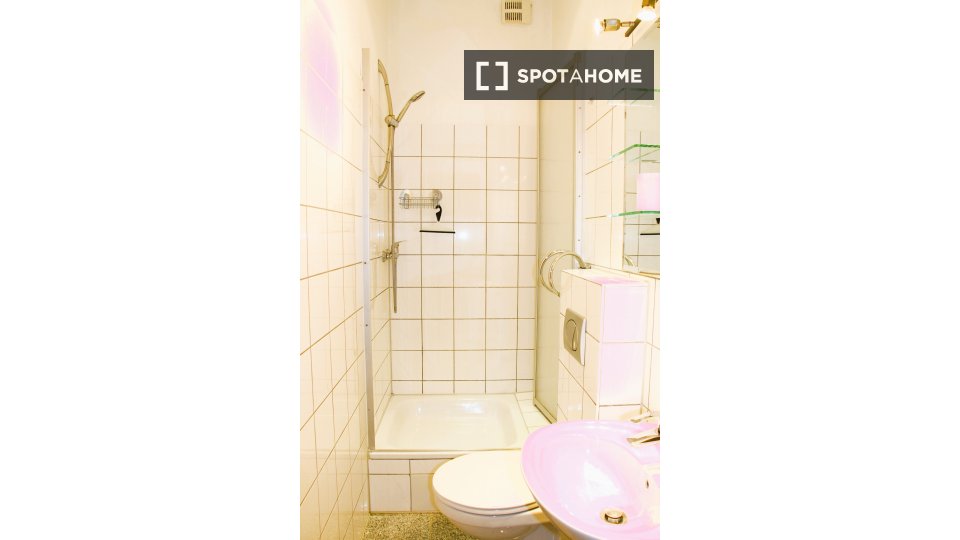Apartment Berlin, 2 beds, 56m² — photo 6