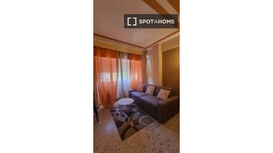 Apartment Rome, 2 beds, 65m² — photo 9