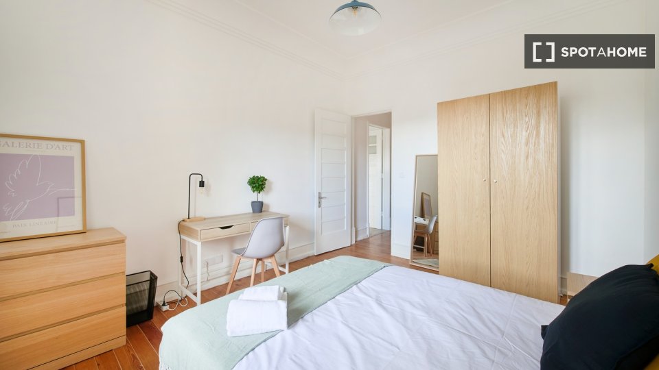 Double room Lisbon, 7 beds — photo 14