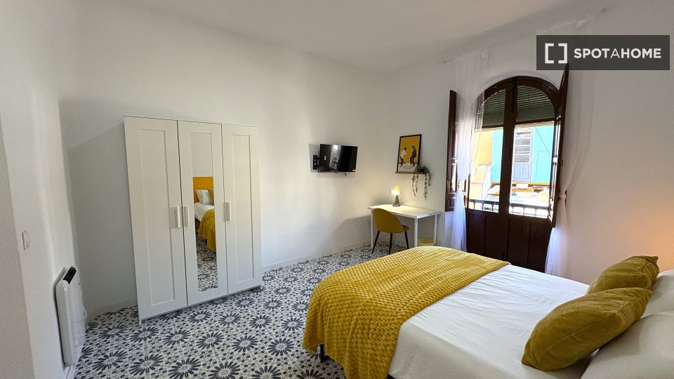 Double room Granada, 6 beds — photo 18