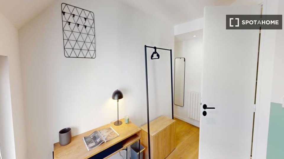 Double room Paris, 9 beds, 160m² — photo 21
