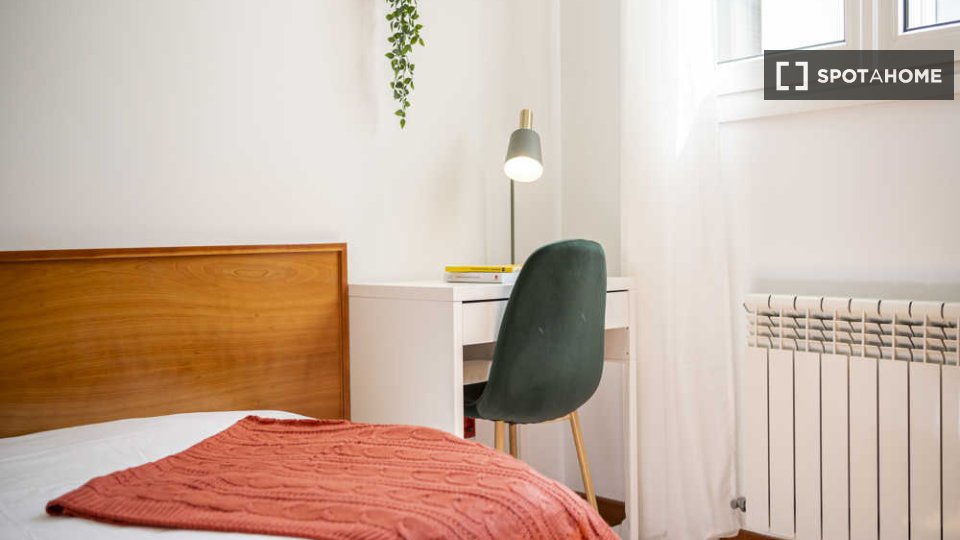 Double room Madrid, 12 beds — photo 59