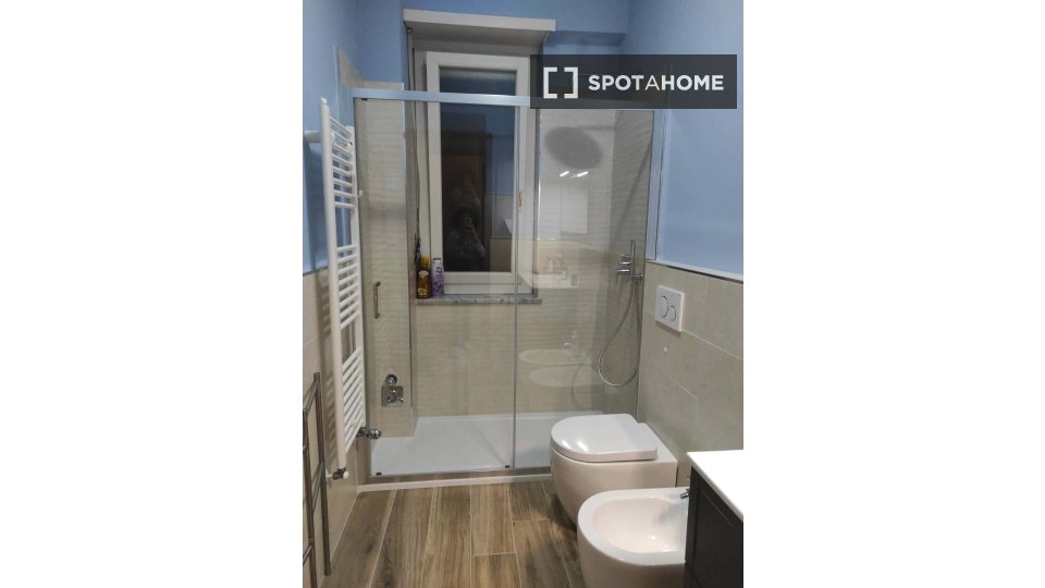 Double room Turin, 1 bed — photo 13