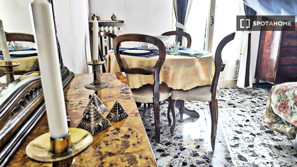 Double room Milan, 2 beds, 75m² — photo 5