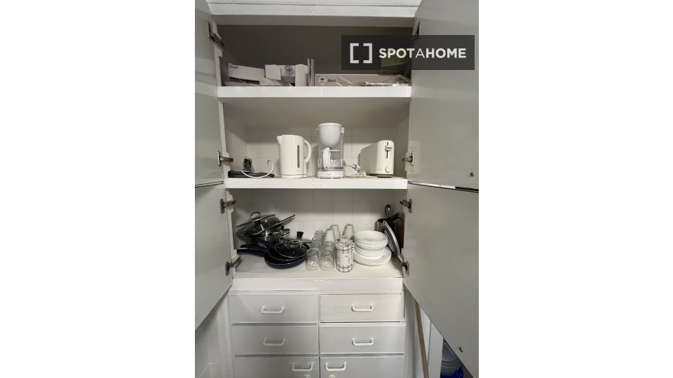 Double room Madrid, 4 beds, 65m² — photo 13