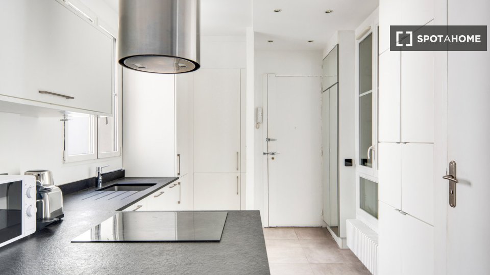 Apartment Paris, 2 beds, 80m² — photo 16