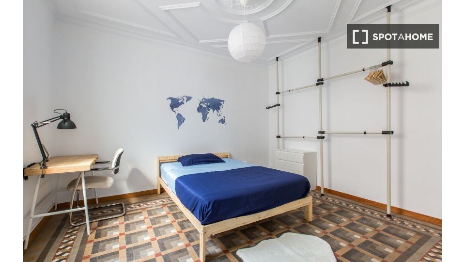 Double room Barcelona, 7 beds, 200m² — photo 3
