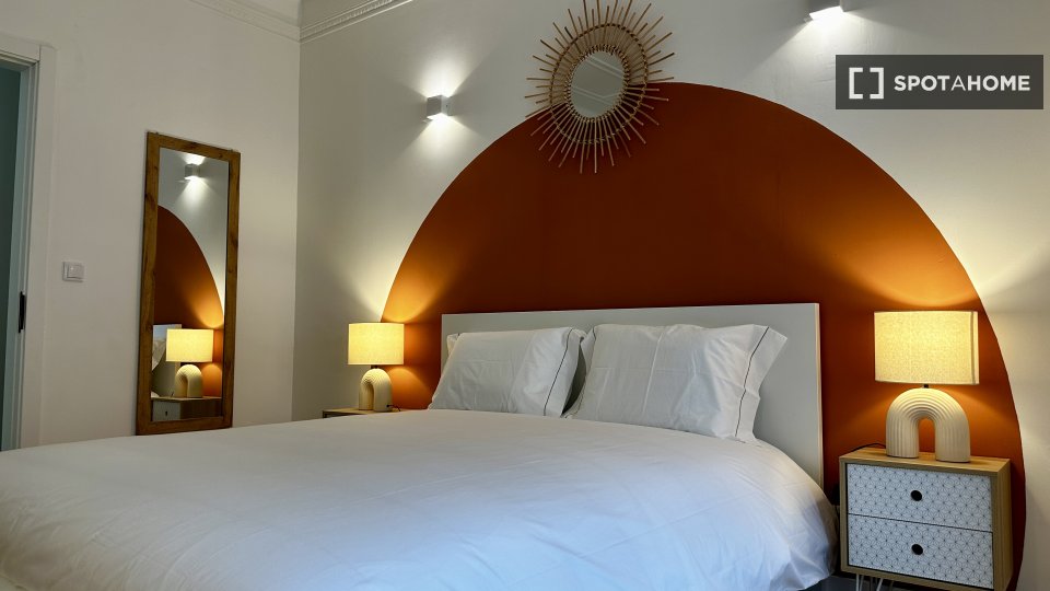 Double room Lisbon, 6 beds — photo 13
