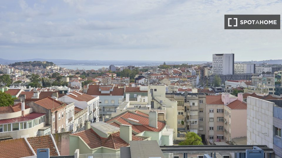 Double room Lisbon, 9 beds — photo 16