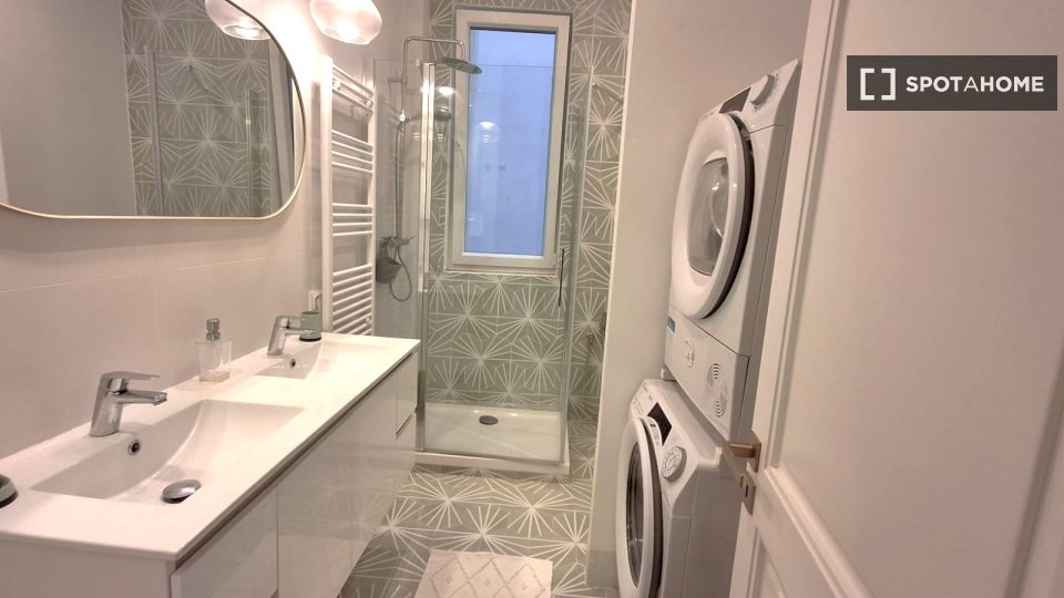 Apartment Lisbon, 3 beds, 125m² — photo 22