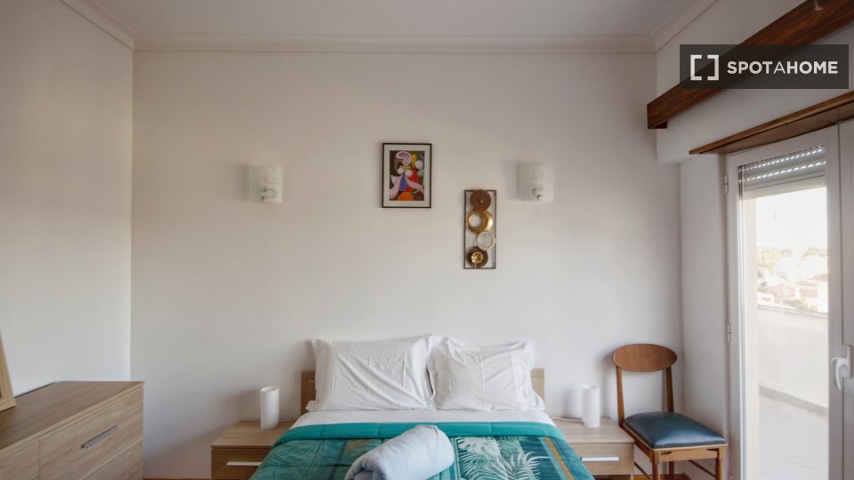Apartment Lisbon, 2 beds — photo 25