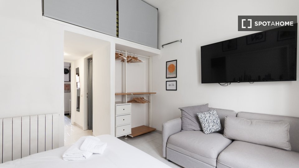 Apartment Milan, 2 beds, 69m² — photo 14