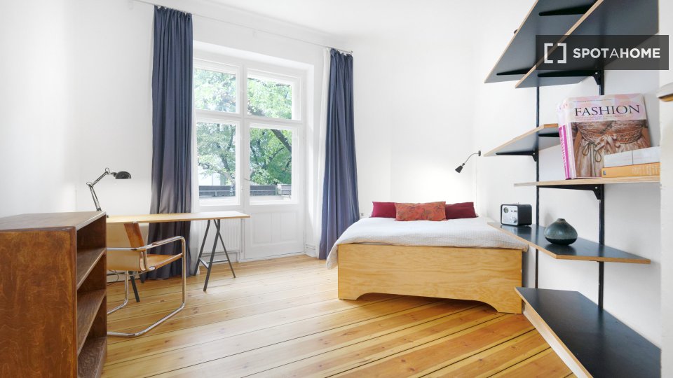 Apartment Berlin, 2 beds, 72m² — photo 3