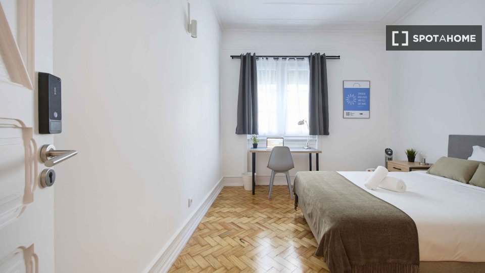 Double room Lisbon, 7 beds — photo 30