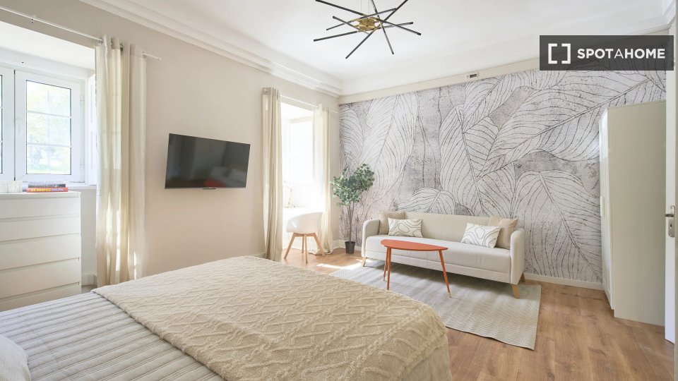Double room Lisbon, 9 beds — photo 14