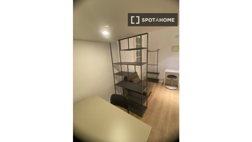 Apartment mono Lisbon — photo 3