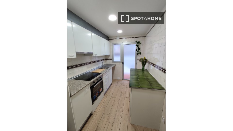 Piso de 3 habitaciones en alquiler en Terrassa, Barcelona