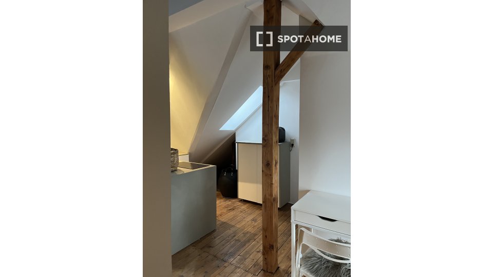 Apartment Cologne, 1 bed — photo 17