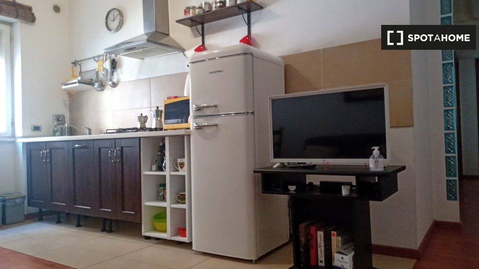 Apartment Rome, 2 beds, 75m² — photo 8