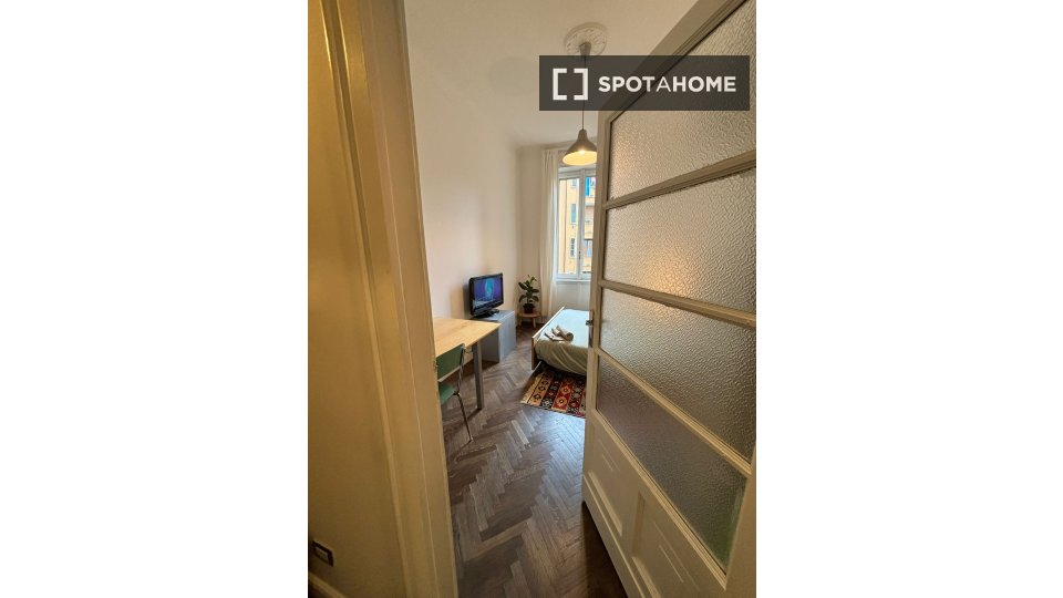 Double room Milan, 2 beds, 70m² — photo 13