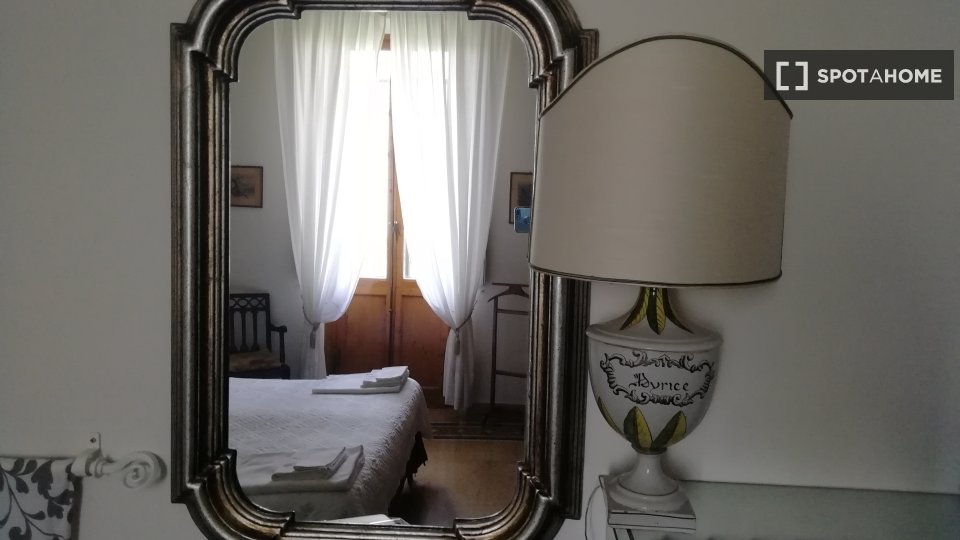 Double room Florence, 3 beds, 160m² — photo 4