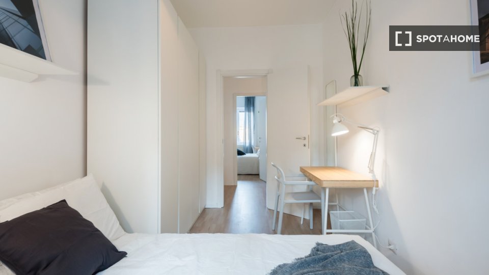 Double room Milan, 6 beds, 146m² — photo 1