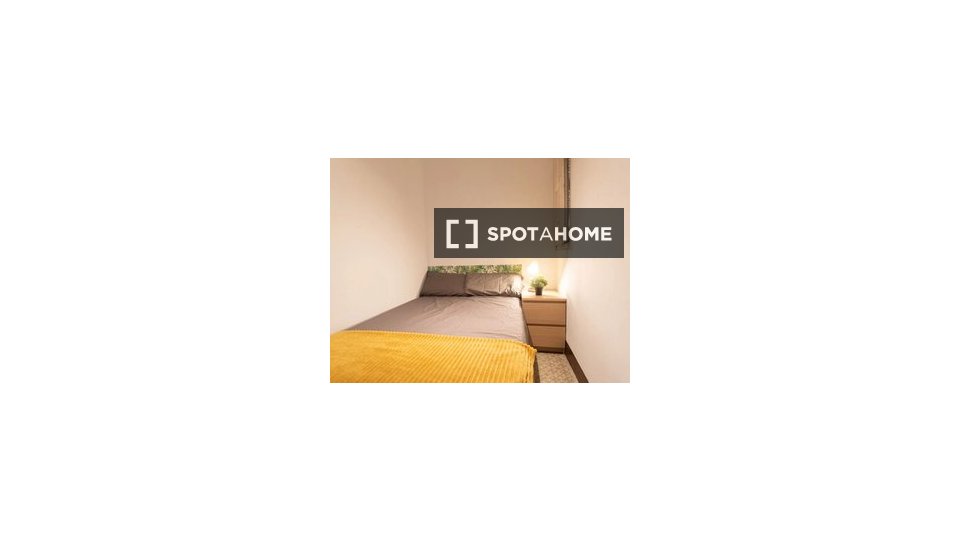 Double room Barcelona, 9 beds, 210m² — photo 5