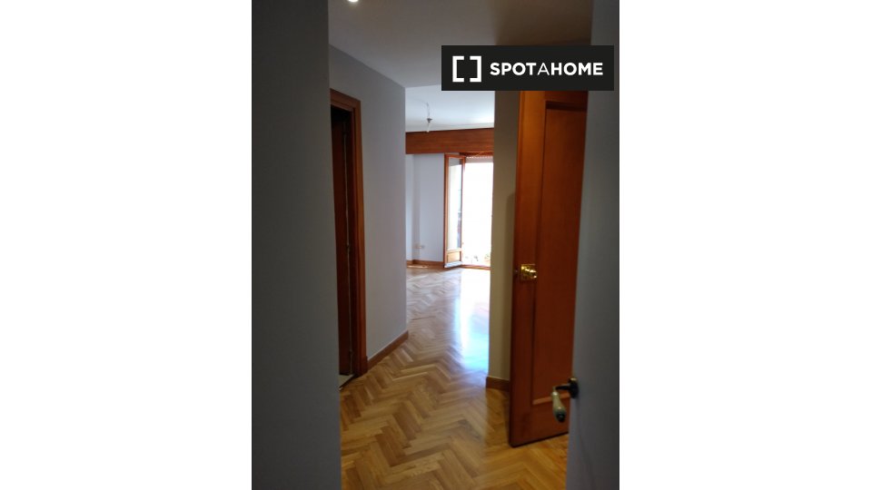 Apartment Madrid, 3 beds, 140m² — photo 16